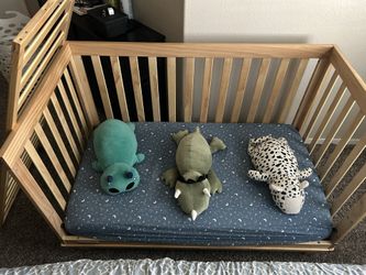 Montessori Toddler Bed + Mattress/crib