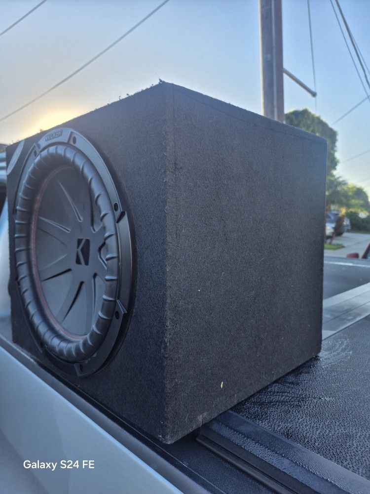 Kicker Speaker