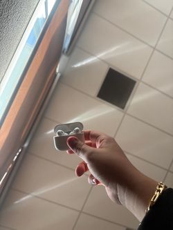 Apple AirPods Pro with Charging Case