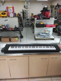 Yamaha keyboard with power cord