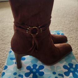 Splash Brown Faux Suede Boots Size 7 Excellent Condition