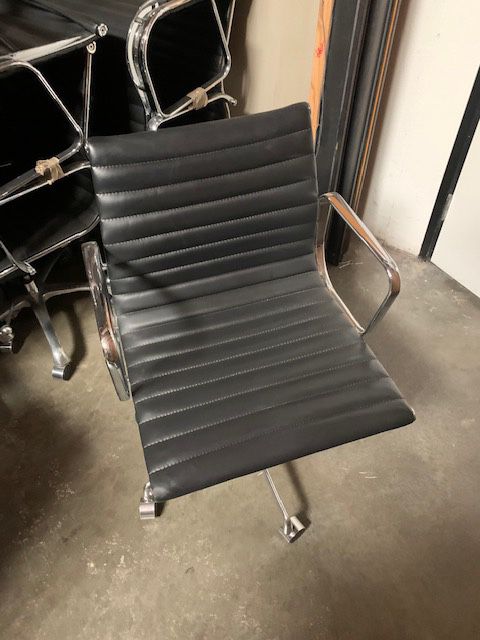 Office chairs black & chrome