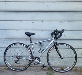 SPECIALIZED SEQUOIA ROAD BIKE