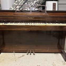 Vintage Piano 