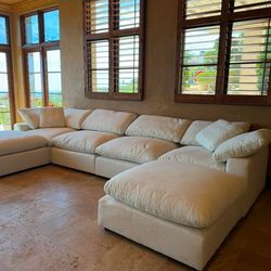 Brand New Gorgeous 6 piece modular Cloud Style Sectional Upholstered In Performance Fabric