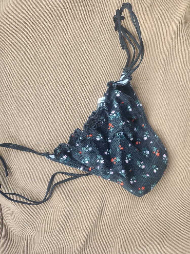 BLACK FLORAL STRING PANTY
