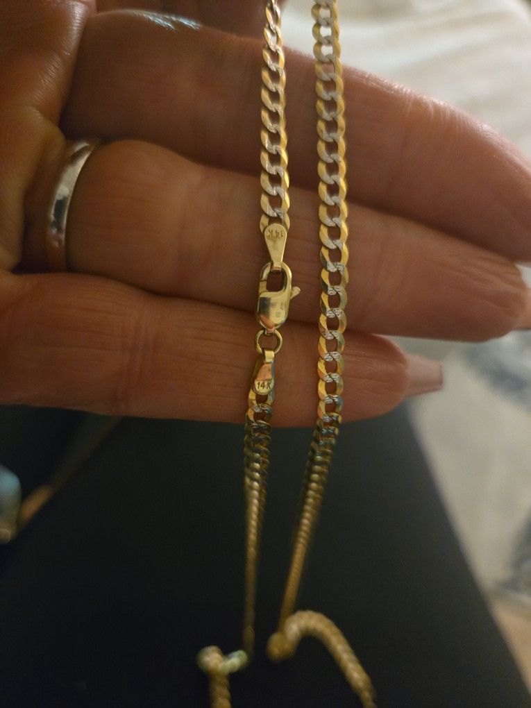 14 K Gold Tri Color Chain