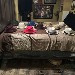 Levine Hats With The Boxes Included 