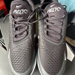 Nike Air Max 270 
