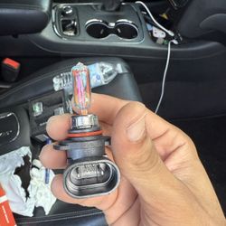 2014-2020 Headlight Bulbs