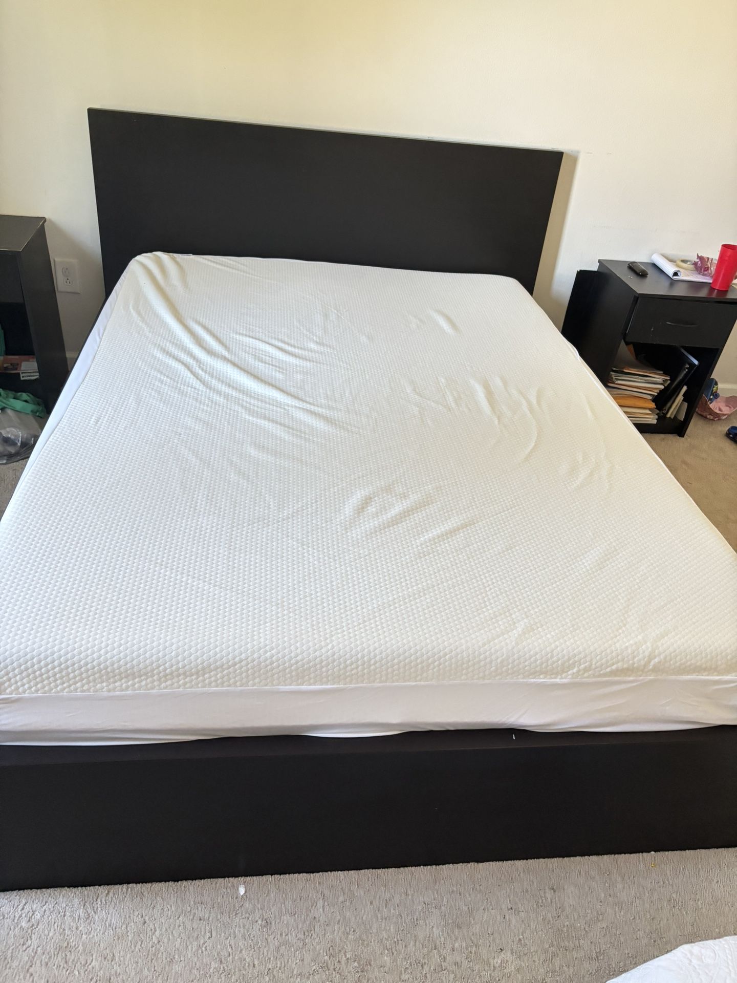 Queen Size Bed Frame & Mattress