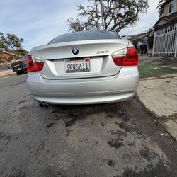 BMW 330i