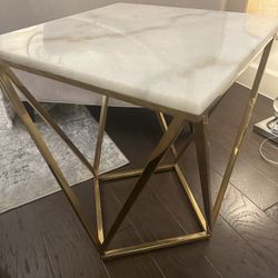 Side Marble Table With Gold Legs (2)