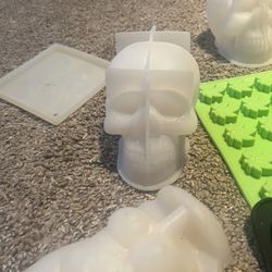 Tons Of Silicone Molds 