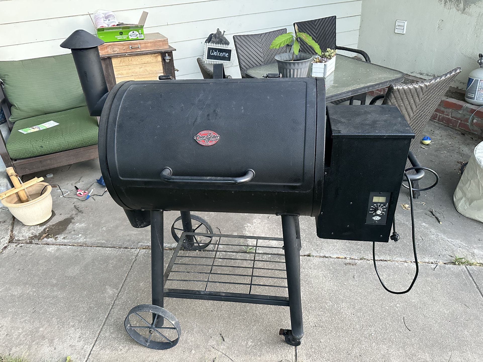 Char Grilled Smoker 09020