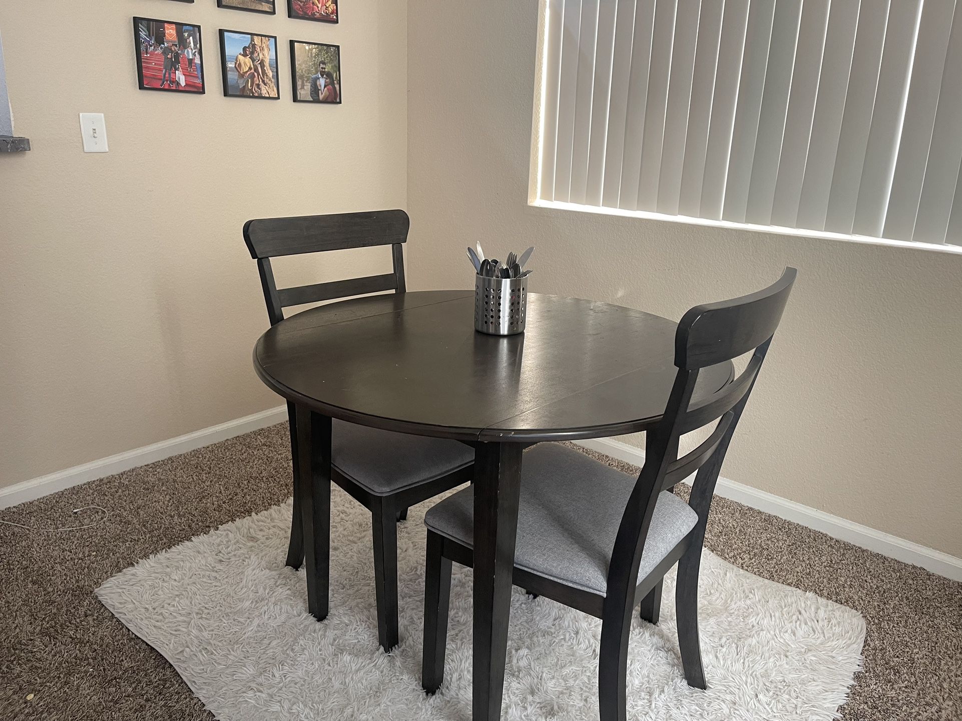 Dinning table with two chairs 