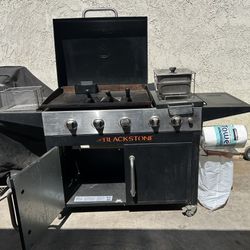 Blackstone Grill w/Two Side Burners