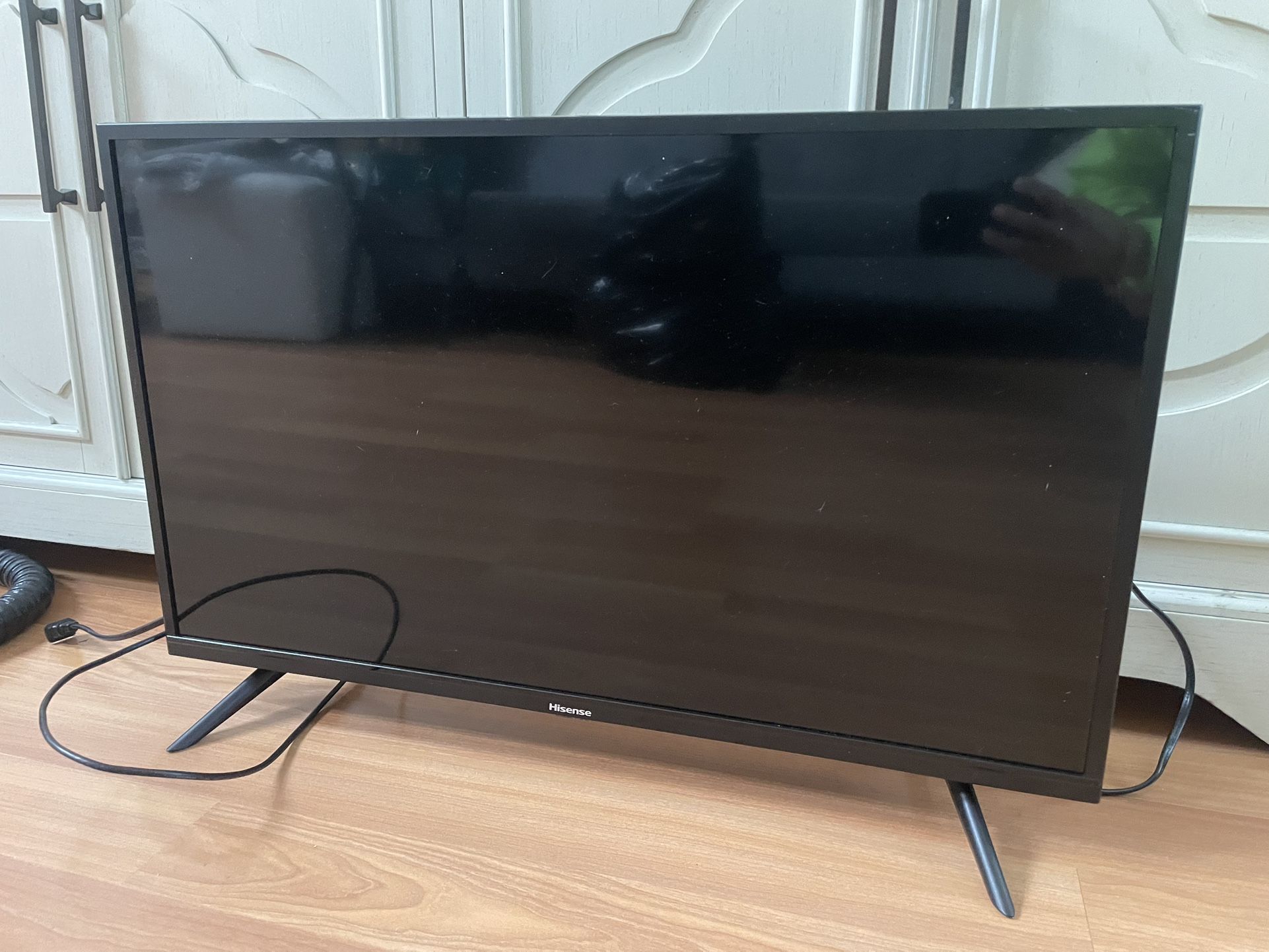Hisense 32” Flat screen tv