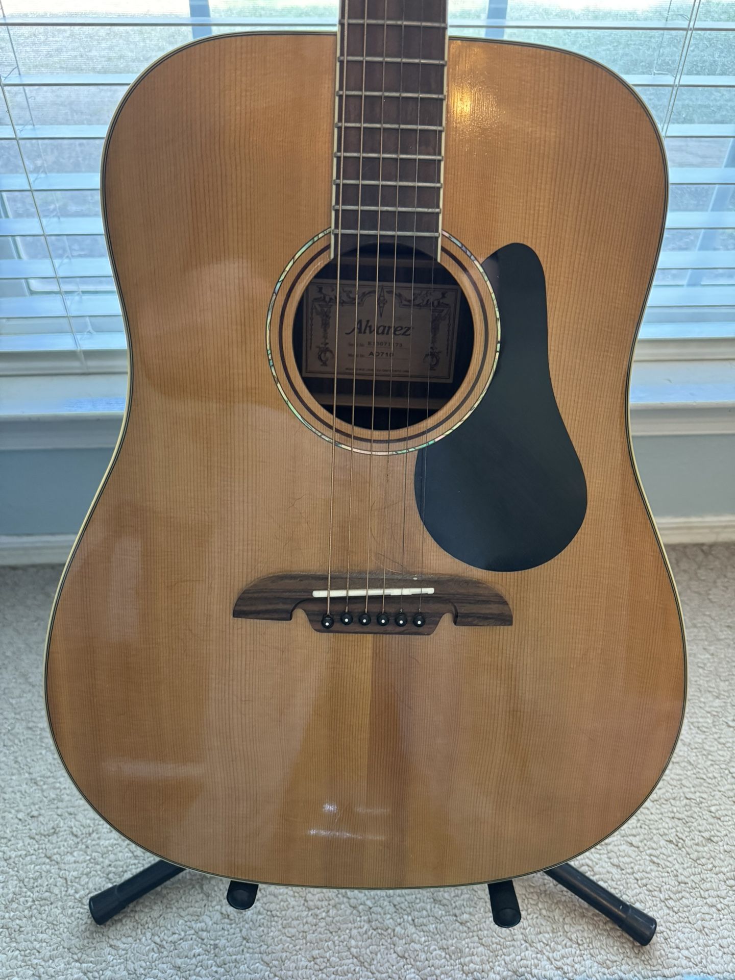 Alvarez Model #AD710 Acoustic guitar Great Condition Played Only A Few Hours
