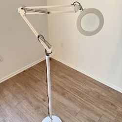 Dimmable LED Magnifying Lamp with Clamp