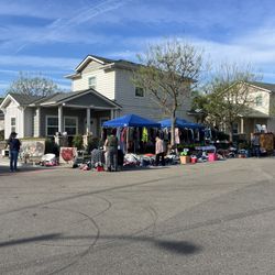 Yard Sale 505 W Alpine Pl Tulare