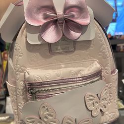 DISNEY PINK LOUNGEFLY 