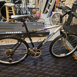 Diamond Back Outlook Mountain Bike 26-inch 21 Speed 