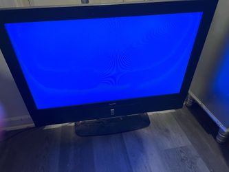 Scott 37" Flat Screen TV - Works - $40