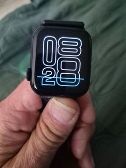 Apple Watch SE 40mm + Charger – Works Perfectly, Cracked Screen – CASH TODAY