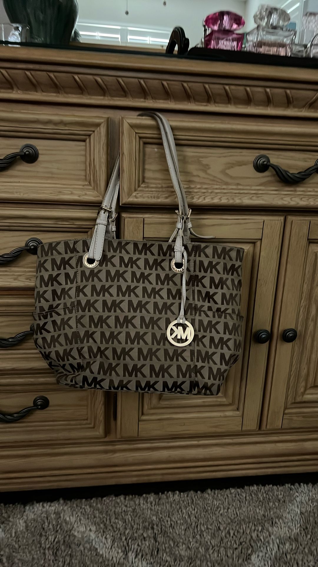Michael Kors Hand Bag