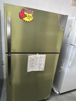 GE TOP FREEZER REFRIGERATOR STAINLESS STEEL BRAND NEW OPEN BOX!!!with Factory Warranty!!!! 22’ Cuft Capacity!!!!!