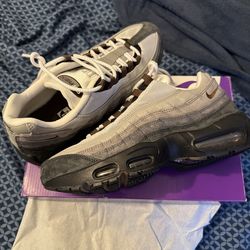 Nike sb air max 95 size 8.5 brand new