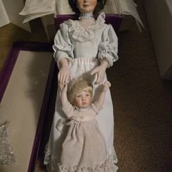 Sandra Kuck's Precious Moments Of Motherhood Doll