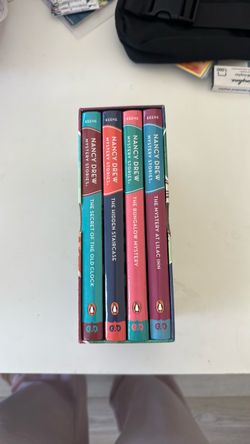 Nancy Drew Mystery Stories 4-Book Box Set