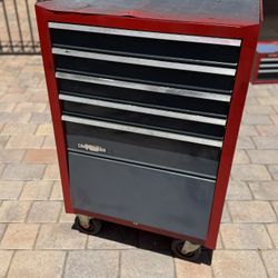 Craftsman By seats Rolling Tool Chest