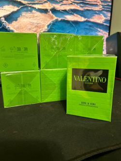 Valentino Donna Born in Roma Green Stravaganza Perfume