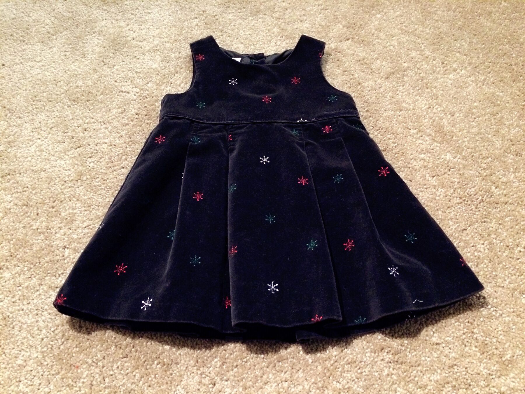 Brand new Oshkosh toddler velvet dress 3t
