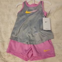Nike Dri Fit 2 Pc Set
