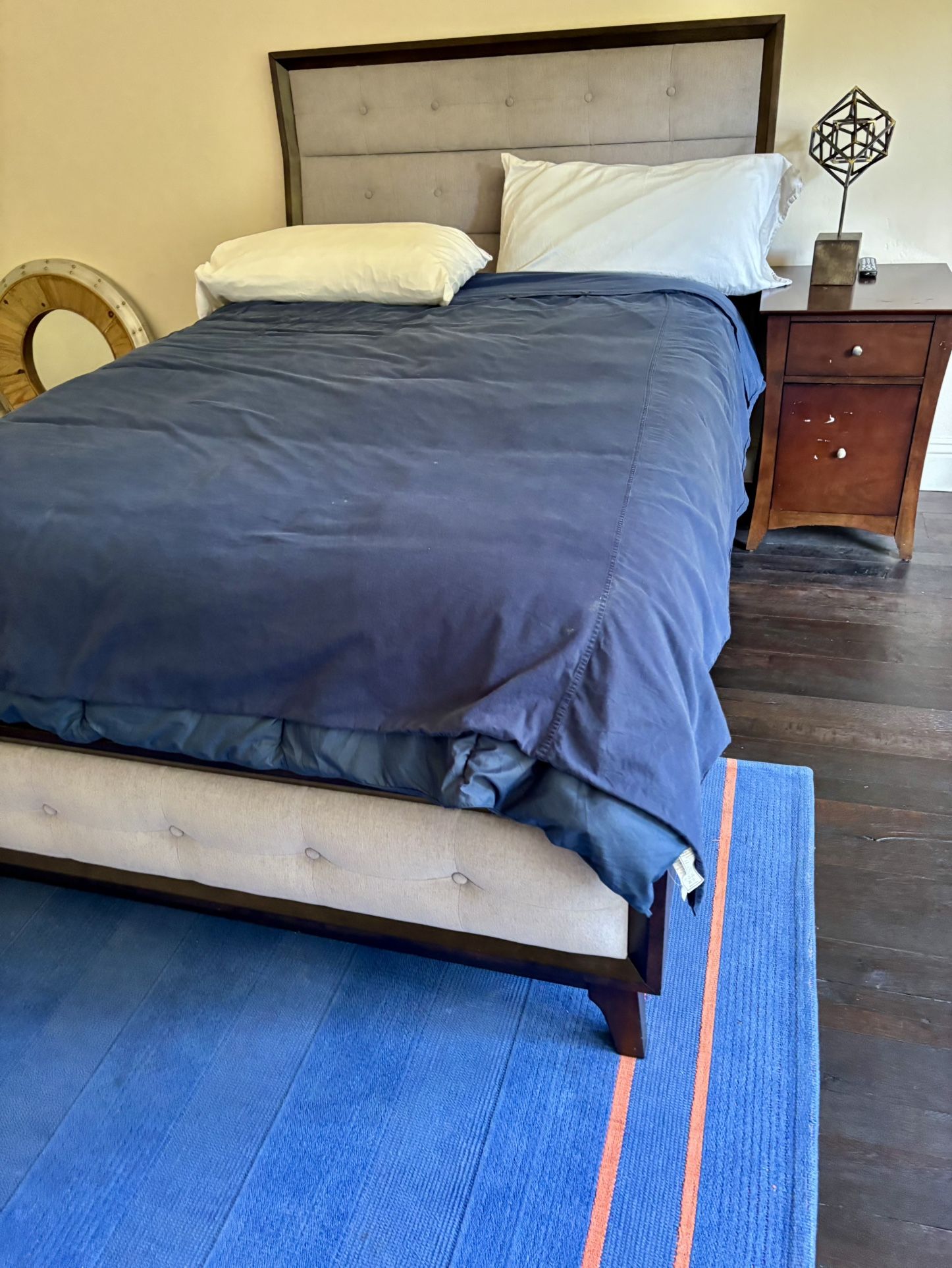 Queen Bed Frame And Mattress 