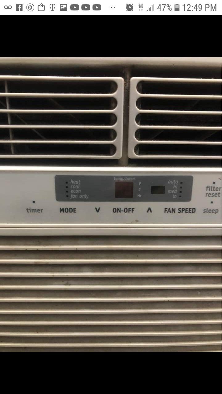 AC WINDOW