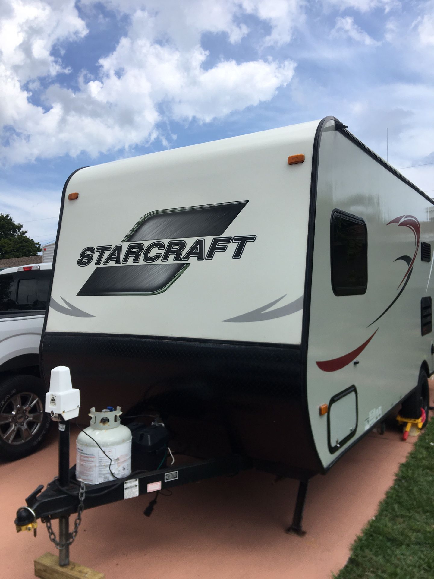 2015 travel trailer forest river Starcraft