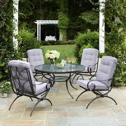 Jacklyn Smith Outdoor Table & Chairs 