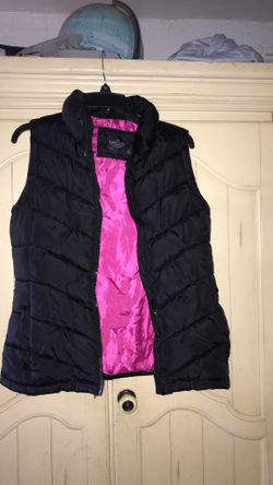 Faded Glory black puffer vest