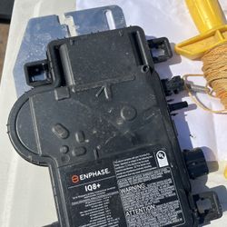 Iq8 Enphase Micro Inverters And Enphase Combiner Box