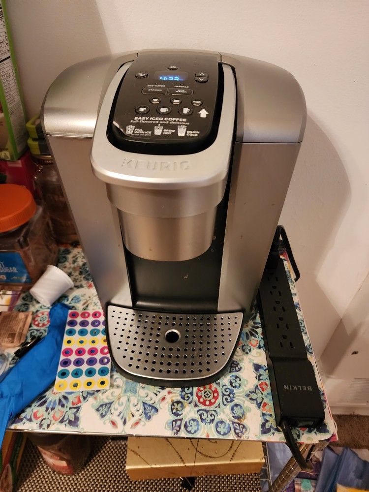 Keurig Machine for Sale in Chicago, Illinois OfferUp