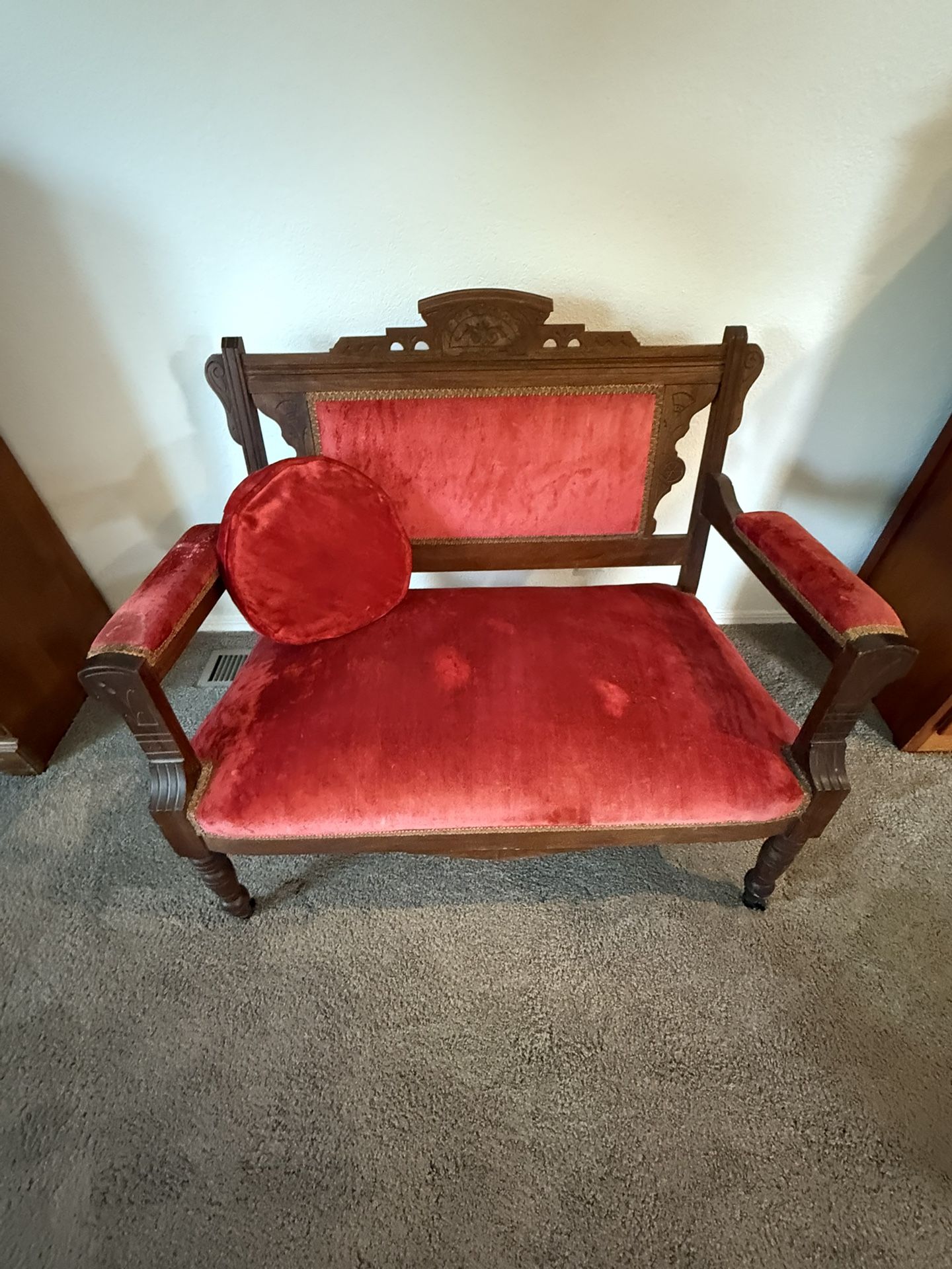 Antique Res Velvet Settee