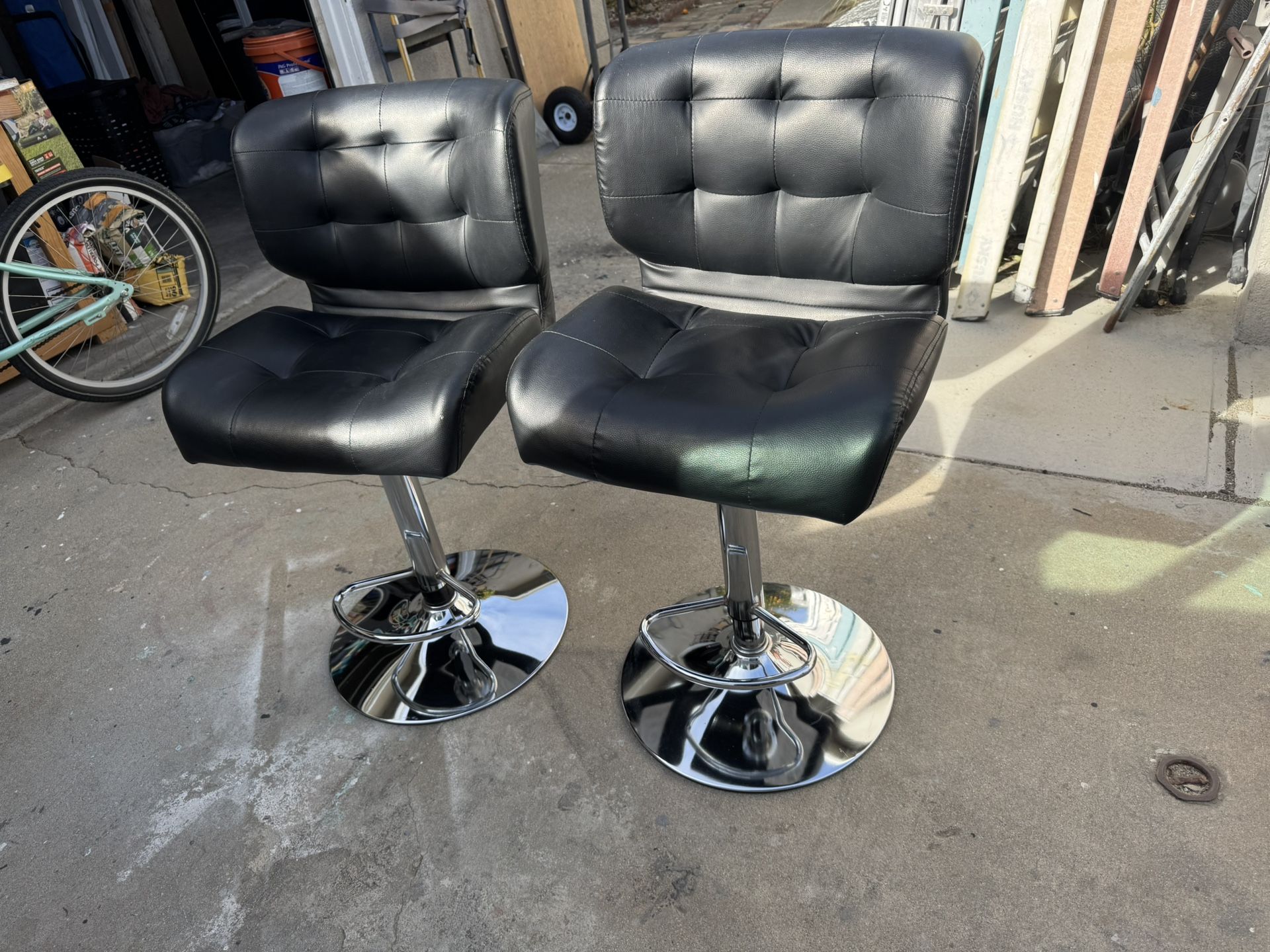Black Stool Chair