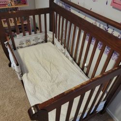 Rockland Convertible Crib