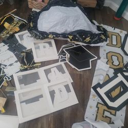 Graduation Decorations 