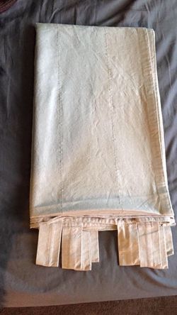 Pair thick curtains